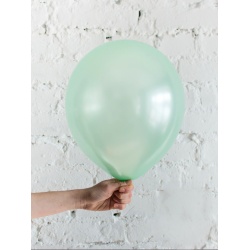 Шар светло-зелёный перламутровый
