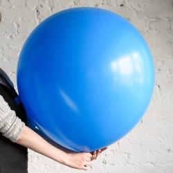 Большой шар синий
