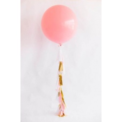 Большой шар розовый на гирлянде